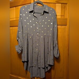 Solitaire gray with gold foil polka dots blouse L